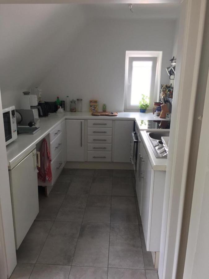 Glueck In Benrath Appartement Düsseldorf Buitenkant foto