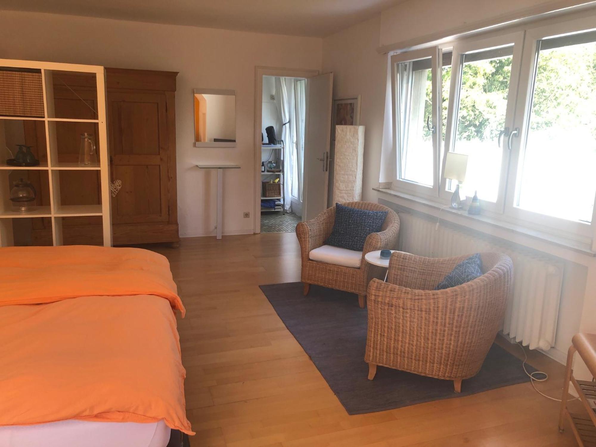 Glueck In Benrath Appartement Düsseldorf Buitenkant foto